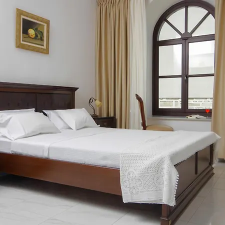 Megaron Apartment Ermoupoli