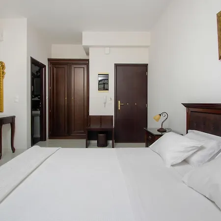 Apartment Megaron *
